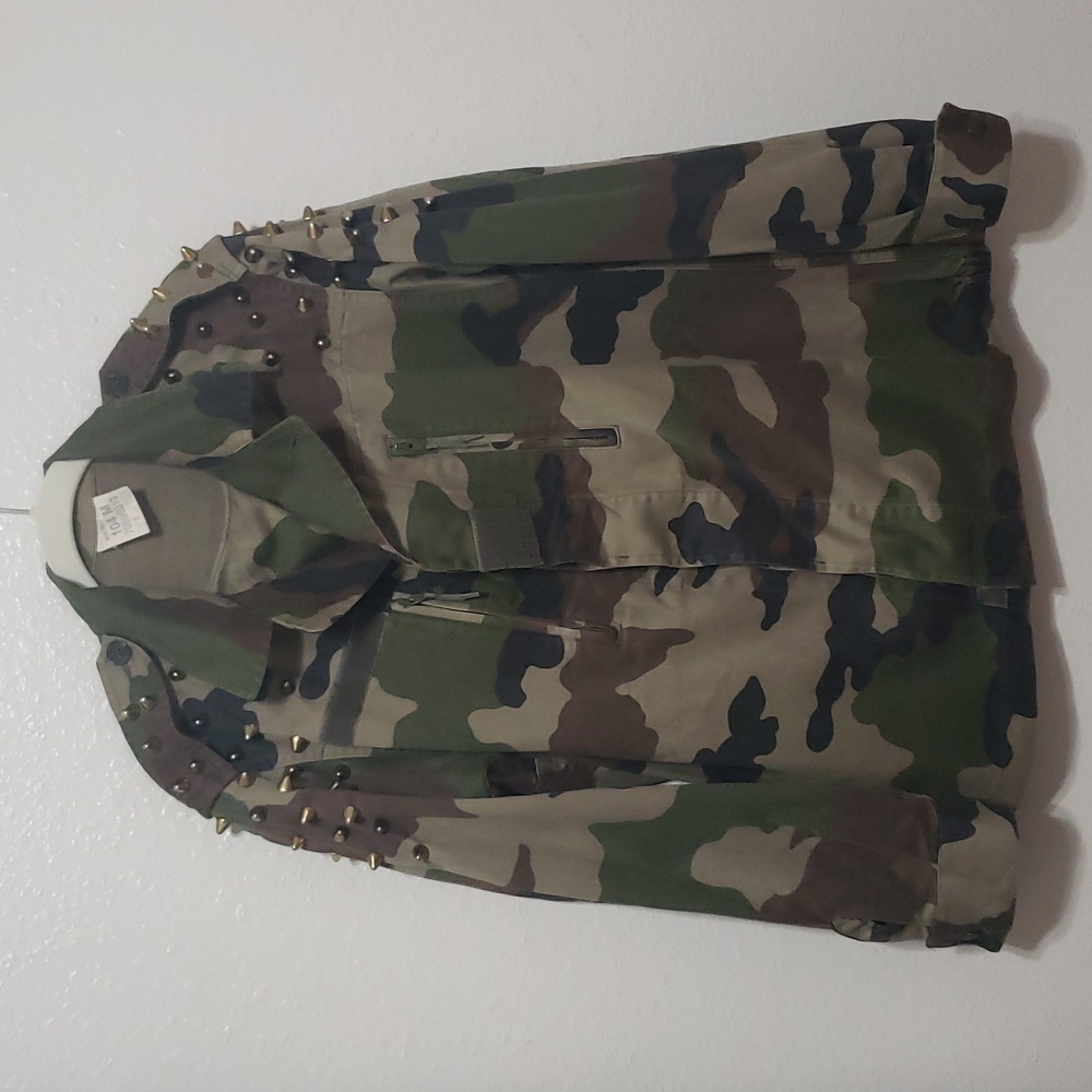 Women's Spiked Camouflage Military Jacket, Size M - Picture 16 of 17